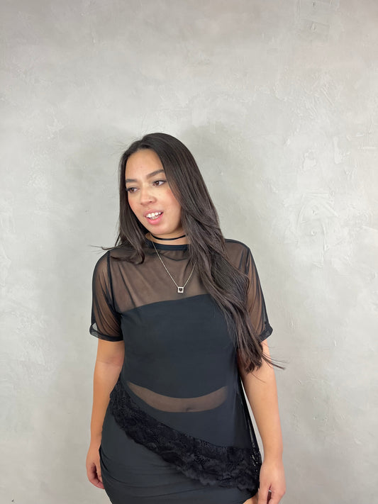 Bata de tule com renda veneza