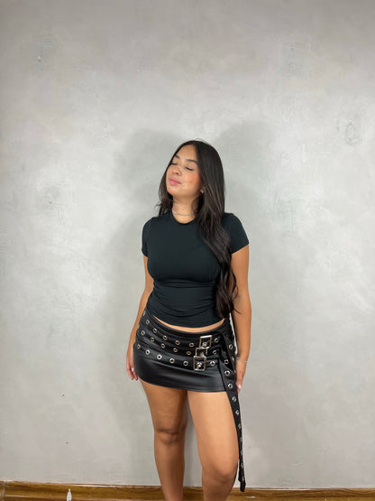 Shorts saia Couro Albânia